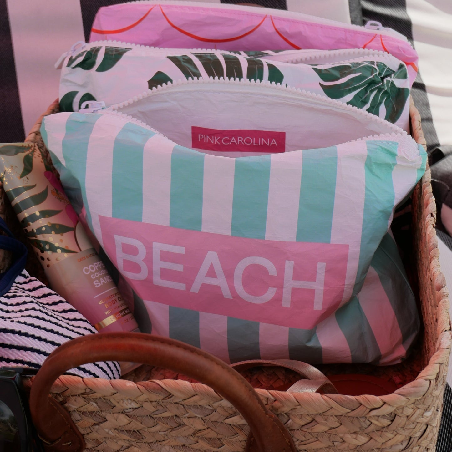 Water Resistant Travel Medium Bag - Beach